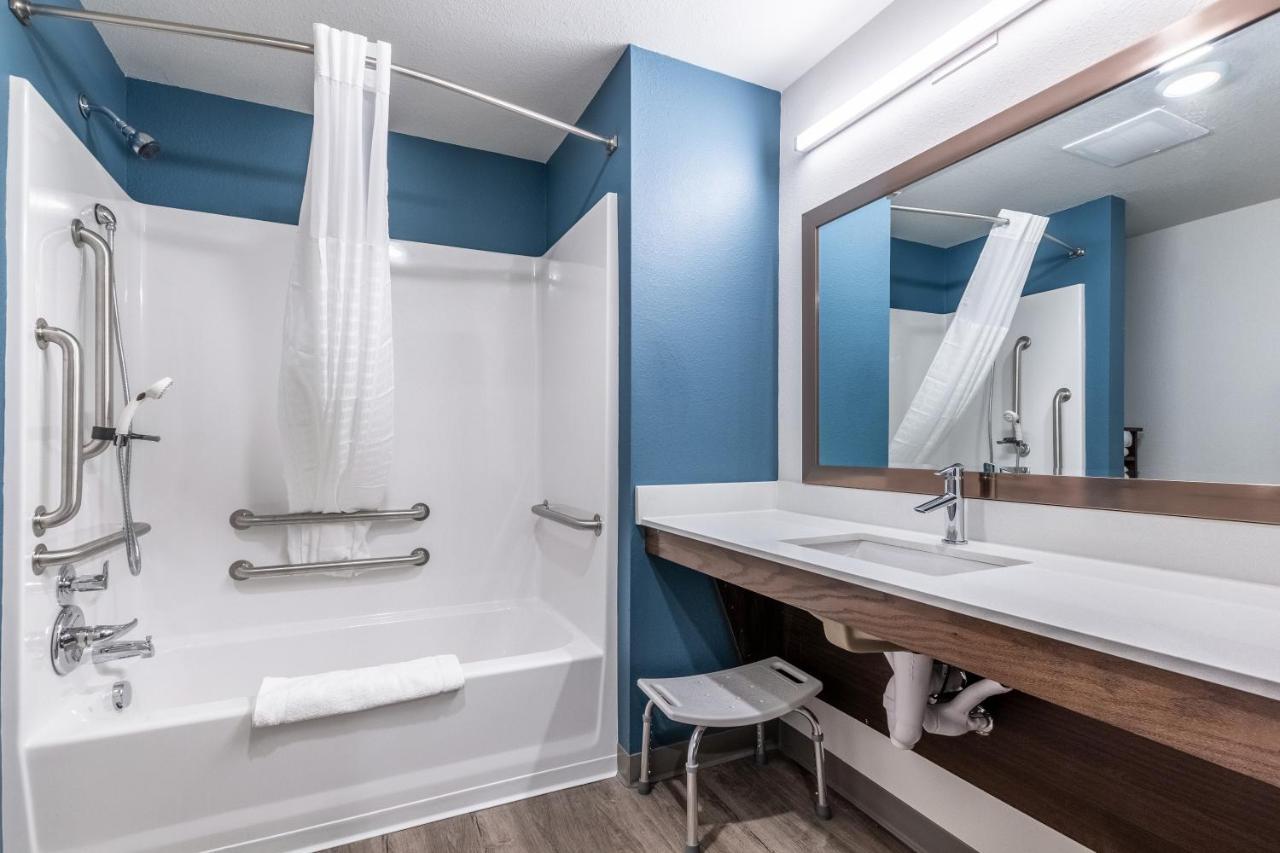 Woodspring Suites Gurnee - Chicago Bagian luar foto